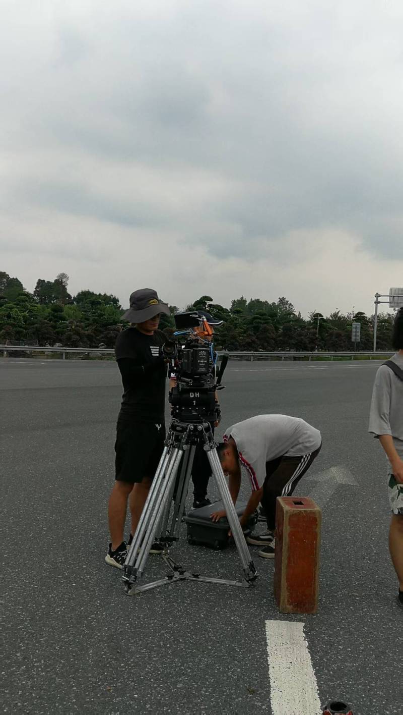 葫芦岛TVC拍摄公司：唤醒集体记忆，构建跨代际沟通桥梁